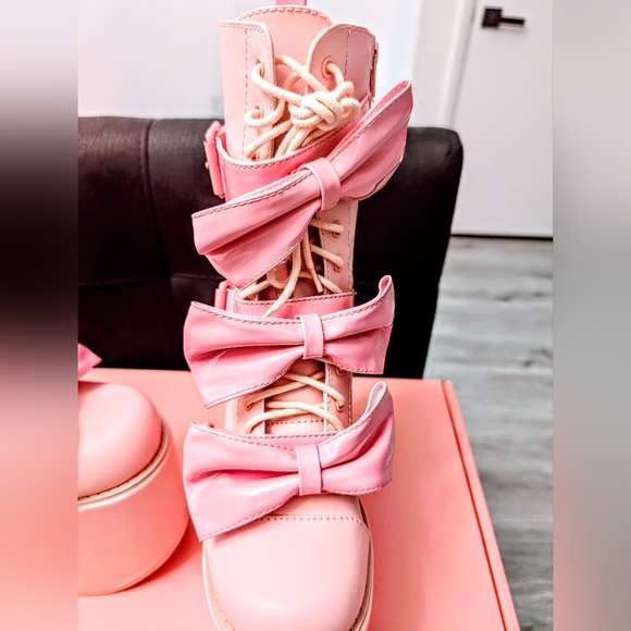 SOLD NIB Sugar Thrillz Big Bow Traitor Boots - Picture 9 of 11